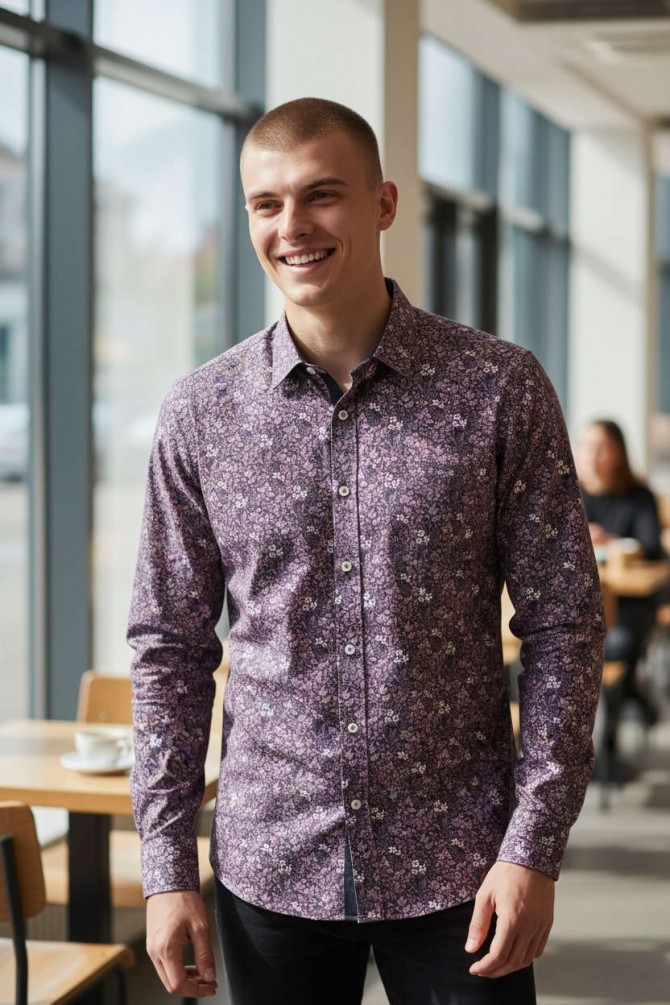 Chemise à motifs en coupe droite