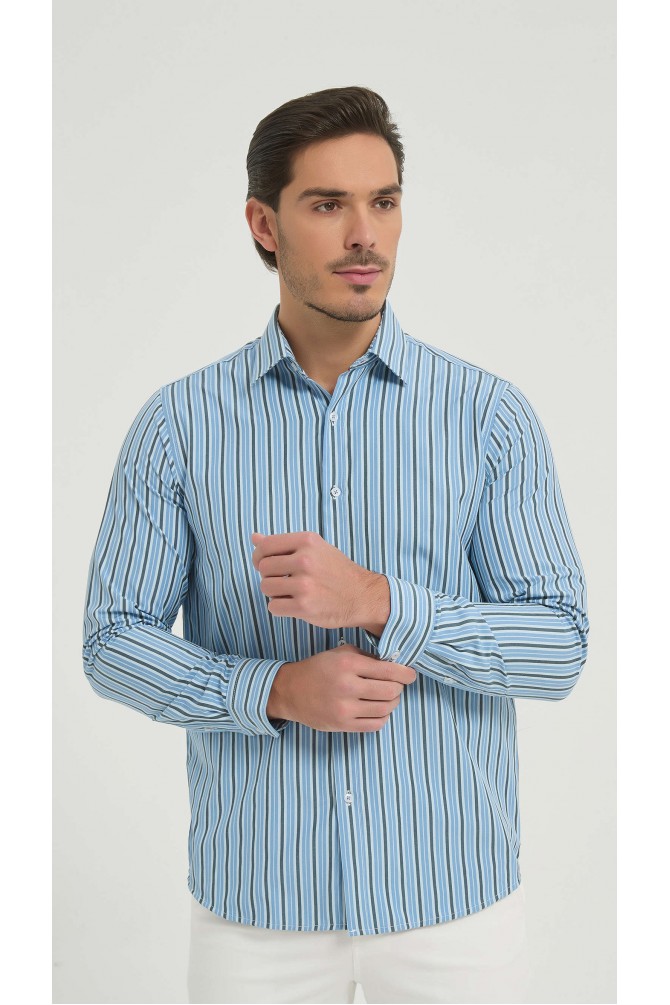 Chemise à rayures en coupe droite