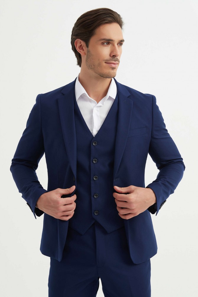 3 pieces suit in blue