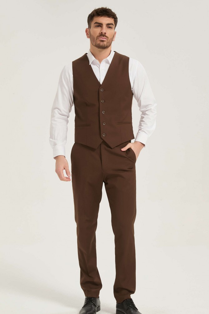 3 pieces suit in brown