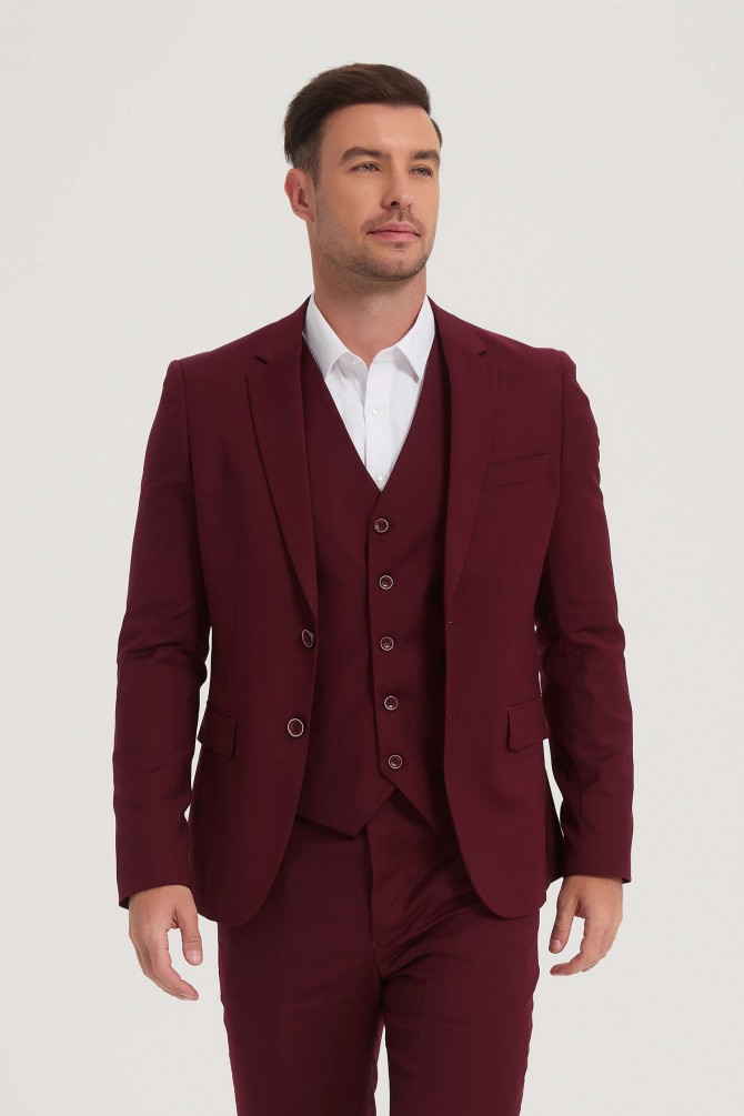 3 pieces suit in burgundy