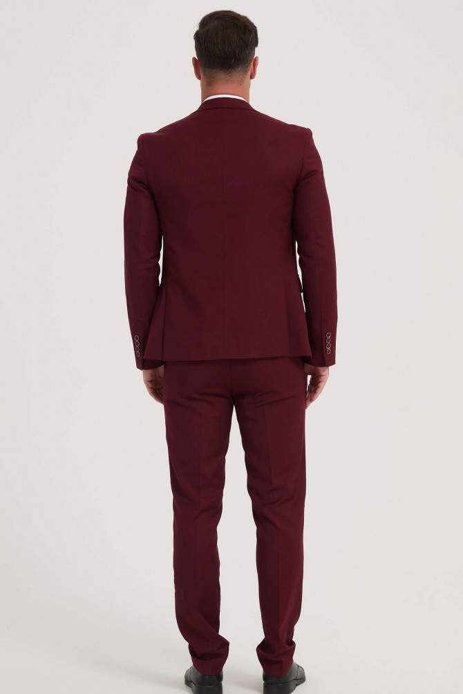 3 pieces suit in burgundy