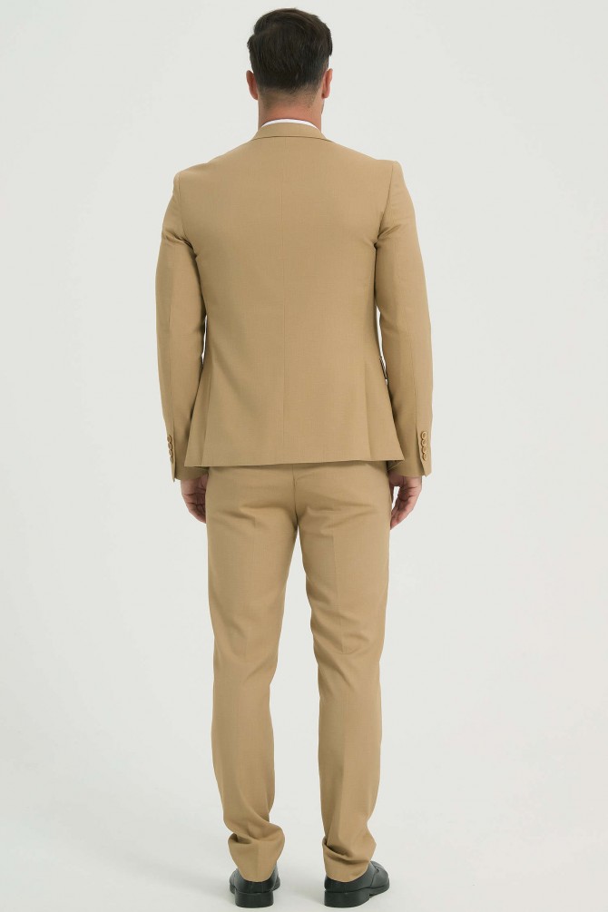 3 pieces suit in champagne