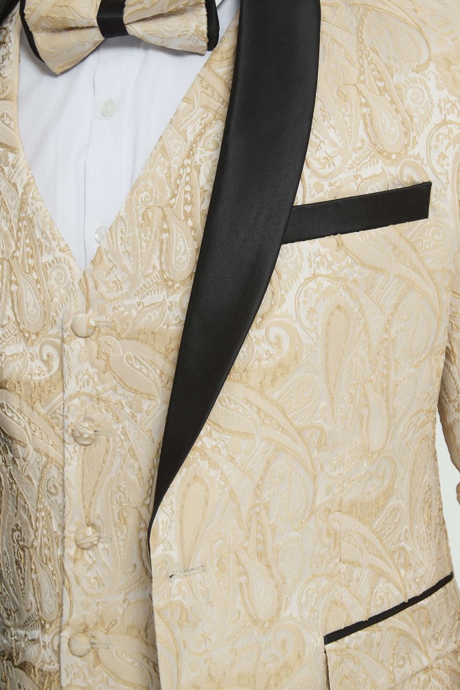 3 pieces patterned tuxedo in beige