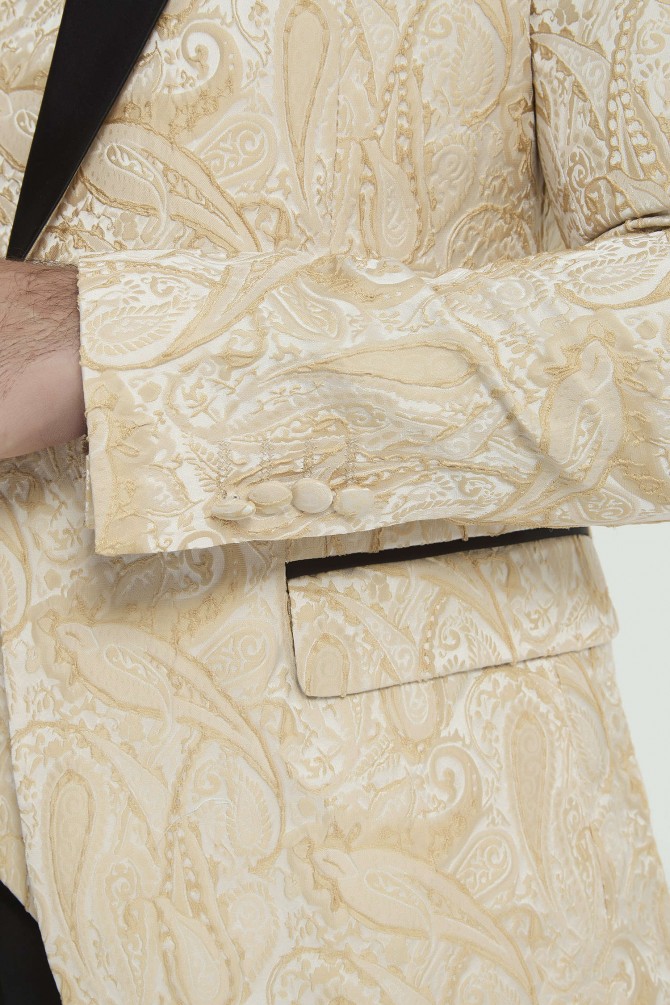 3 pieces patterned tuxedo in beige