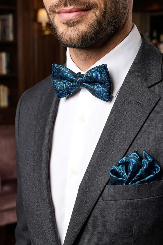 Paisley printed bow tie in box & pocket square