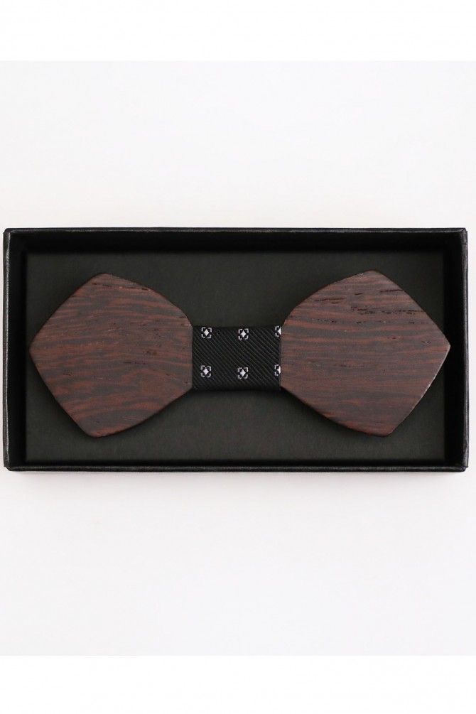 Wood bowtie