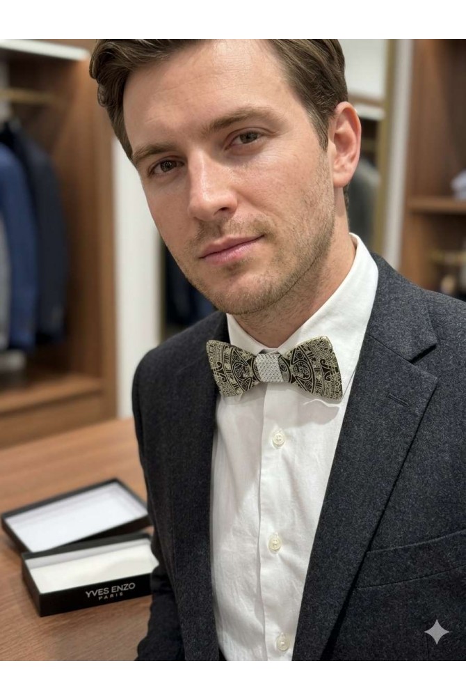 Wood bowtie