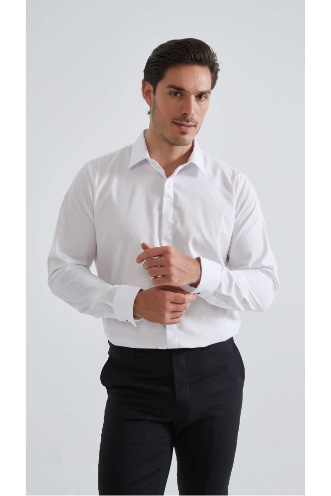 Chemise blanche coupe droite à poignets mousquetaires