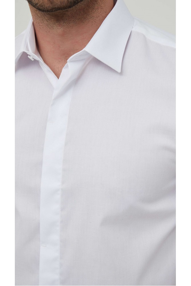 Chemise blanche coupe slim à poignets mousquetaires