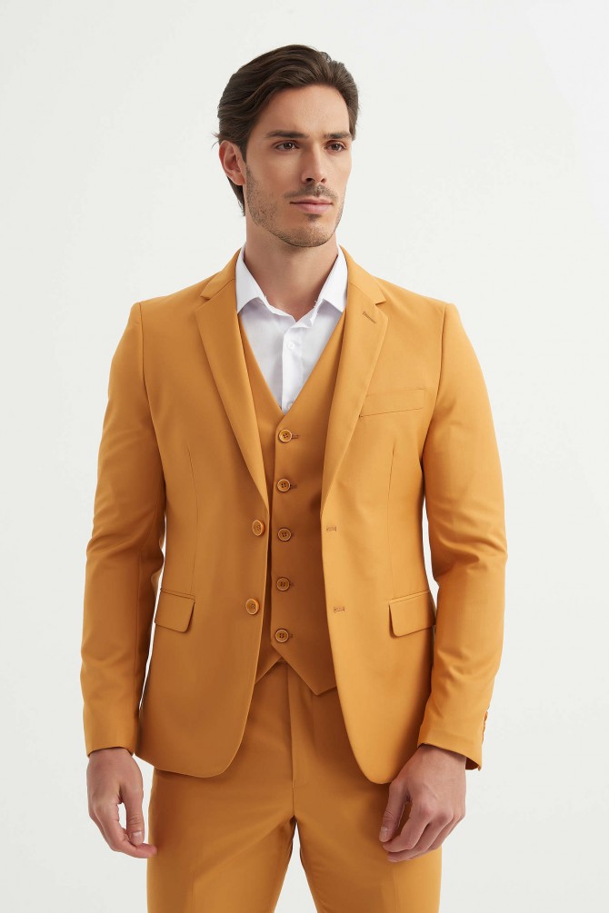 3 pieces suit in mustard