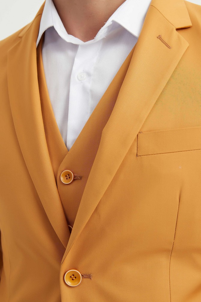 3 pieces suit in mustard