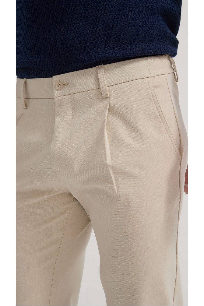 Pantalon stretch à pinces - Beige
