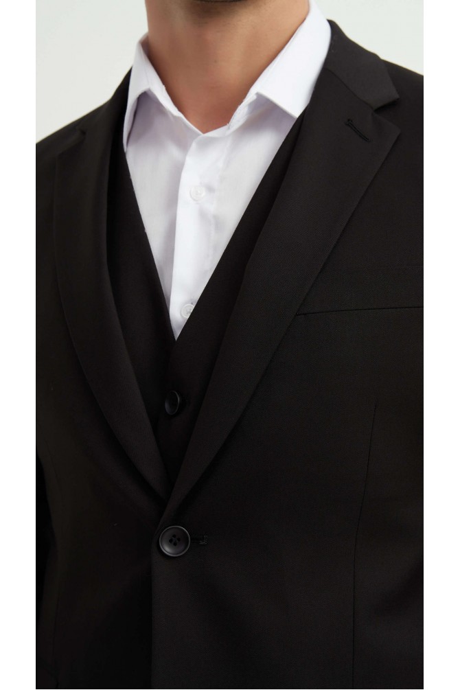 Costume 3 pièces en noir