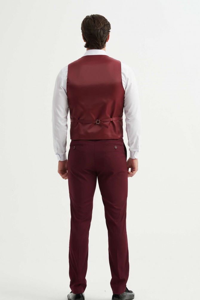 3 pieces suit in burgundy