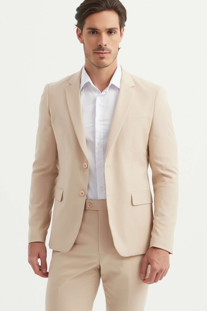3 pieces suit in beige