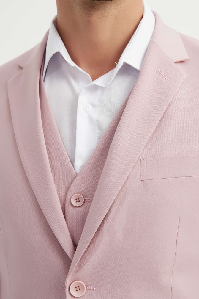 3 pieces suit in nude
