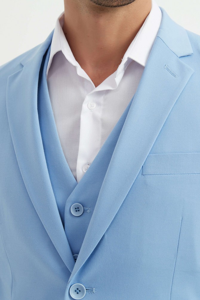 3 pieces suit in sky blue
