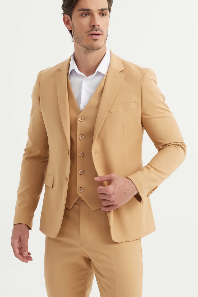 3 pieces suit in sand