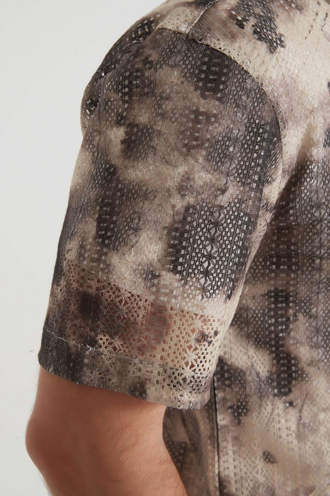 Embroidered shirt