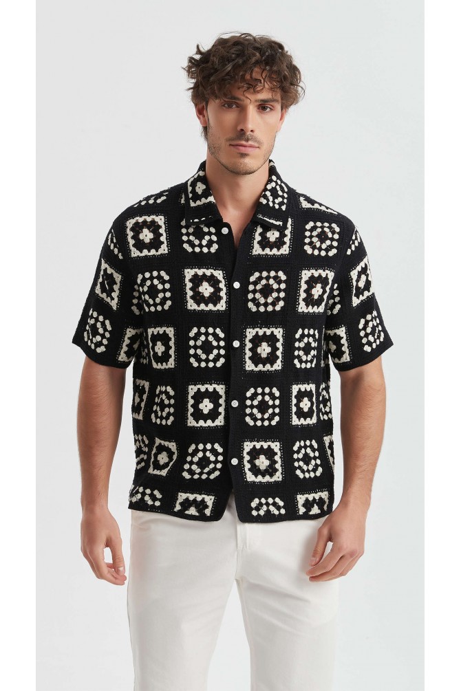 Embroidered shirt in cotton