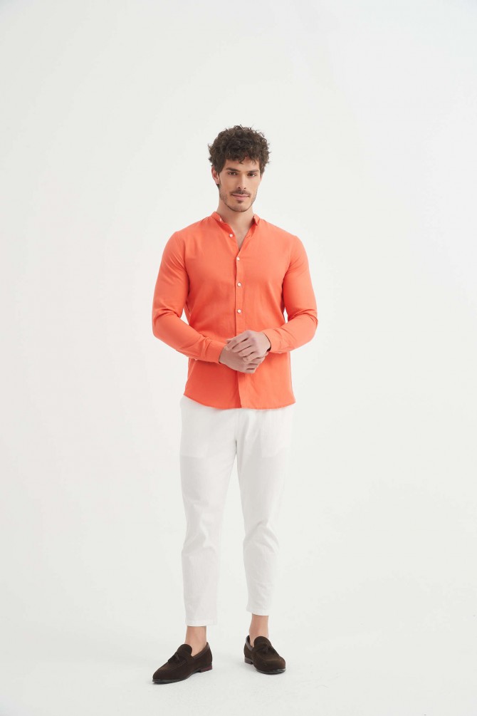 Chemise col mao en lin coupe ajustée