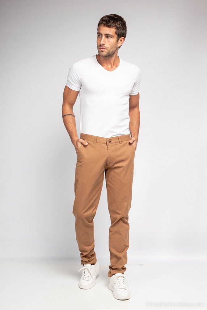 Pantalon chino cintré