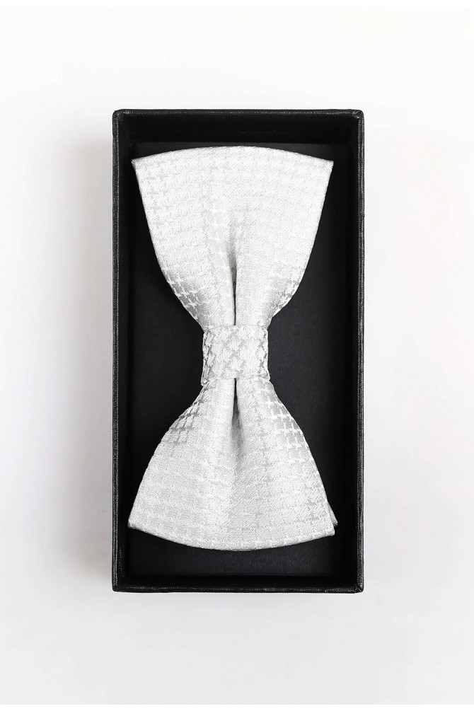 Bow tie in box with pocket square