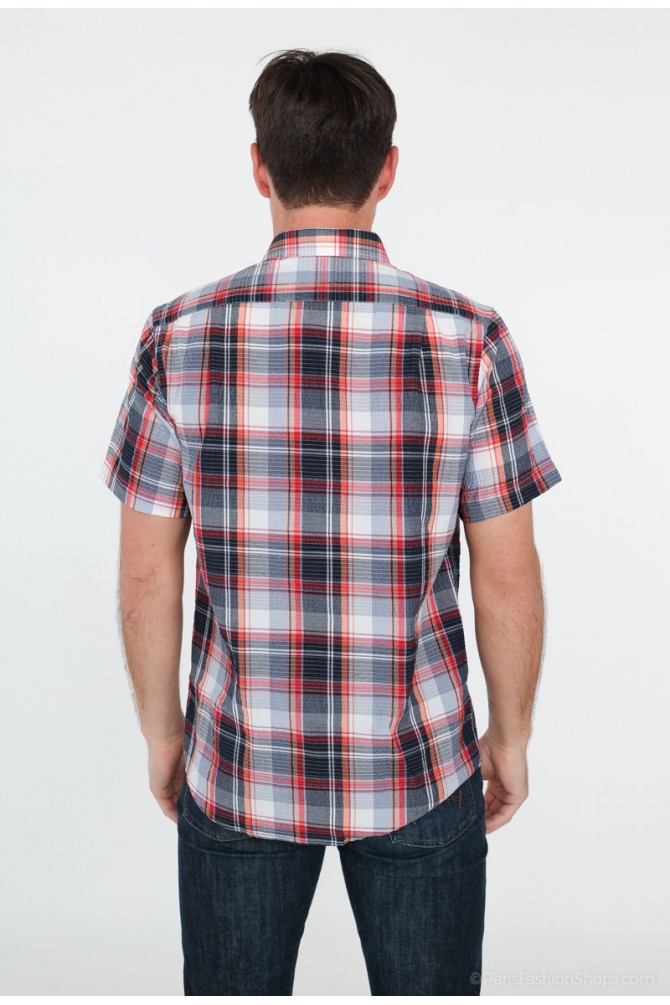 Red, black and white checks sleeveless shirt comfort fit
