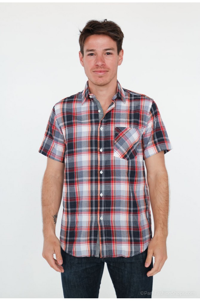 Red, black and white checks sleeveless shirt comfort fit