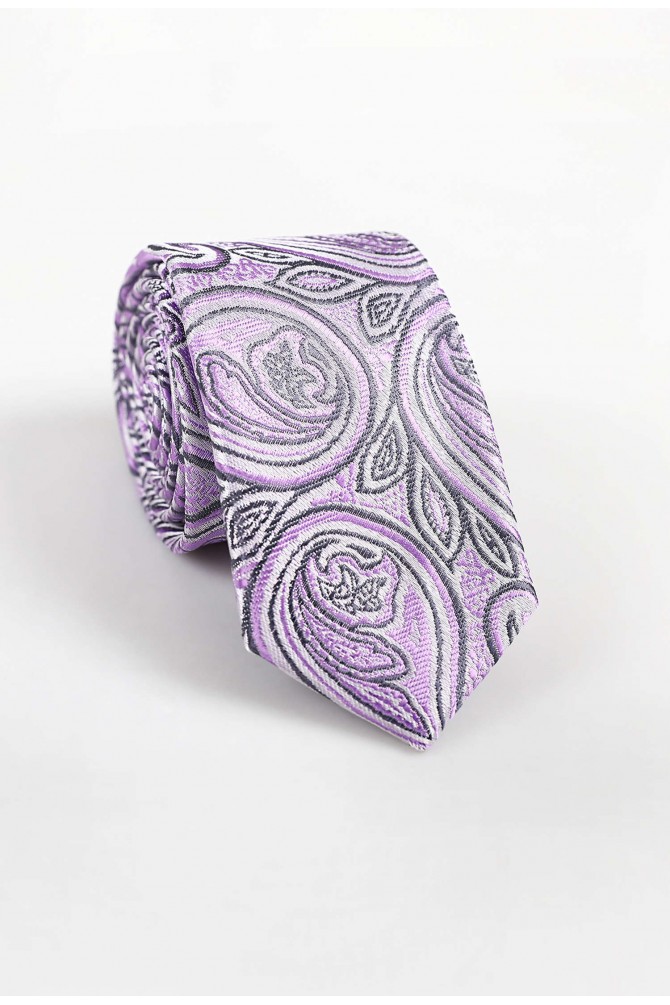 Patterned tie