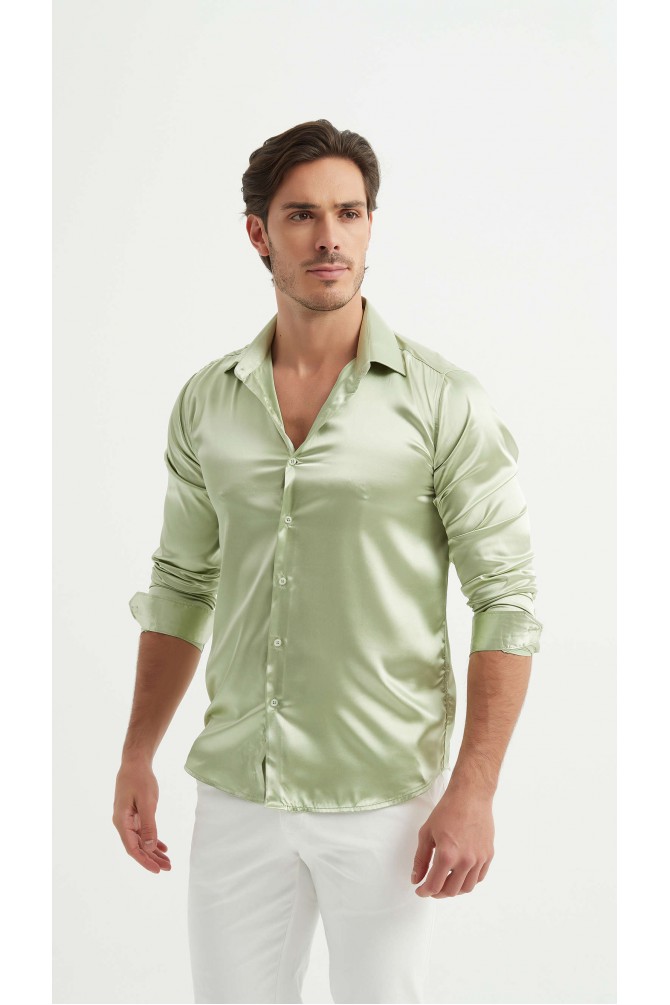 Chemise satinée coupe ajustée