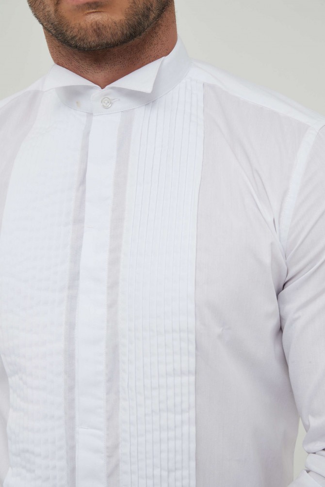 Chemise blanche plastron plissé à col cassé en slim fit
