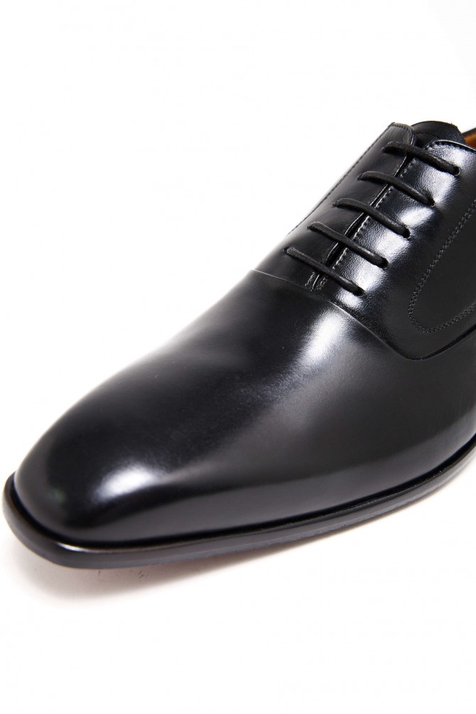 Richelieu men leather sole model Milo